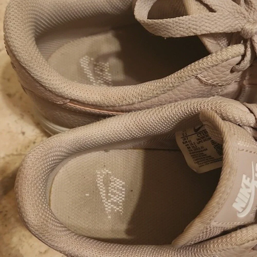 Nike pre owned